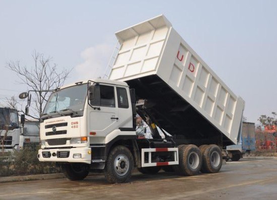 karoseri dump truck 20T UD 6*4