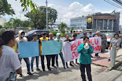 Aksi Demo DWP LPPI di Kantor Bawaslu Sumut, Ternyata Ini Tuntutannya