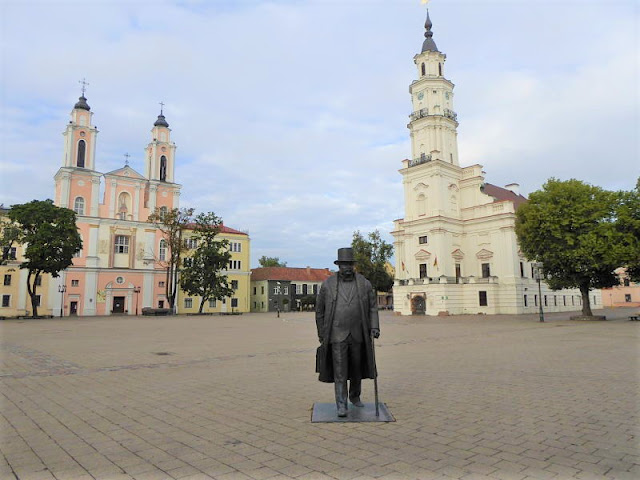 piazza del municipio di kaunas