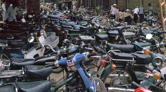 Hà Nội qua những khu chợ phố cổ năm 1991-1993