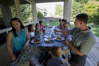 Older moms buck trend of fewer births - SHNS photo by Jose Luis Villegas / The Sacramento Bee