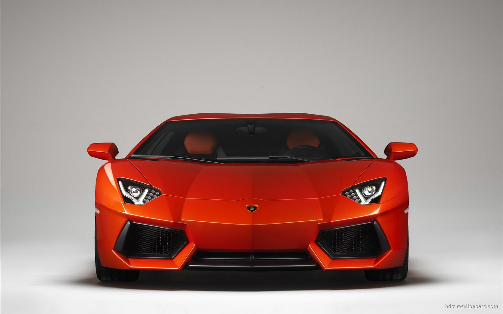 Lamborghini Aventador HD Wallpaper