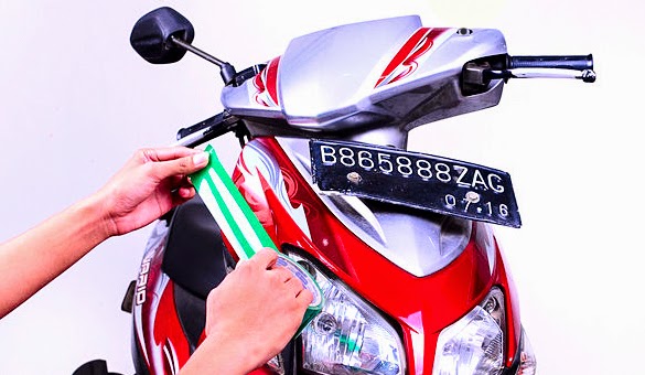 Tips Memasang Sendiri Stiker  Keren  Pada Sepeda  Motor