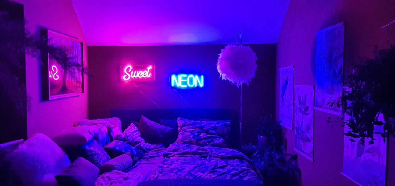 kontakt hane Bare overfyldt The Most Incredible Neon Signs For Your Bedroom