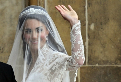 Donate Wedding Gown on Ishine11  Kate Middleton S Wedding Dress  Photos