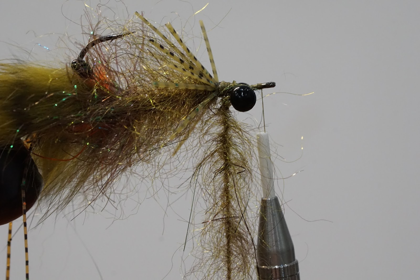 All Things Fly Fishing : Featured Fly - El Crawcito Variation
