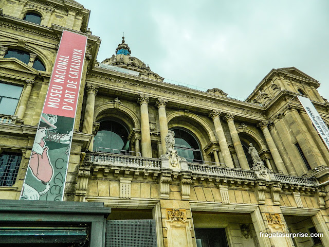 Palau Nacional, sede do Museu Nacional de Arte da Catalunha em Barcelona