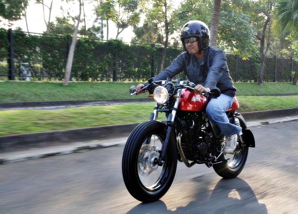 JOY RIDE WITH YAMAHA SCORPIO '08 CAFE RACER title=