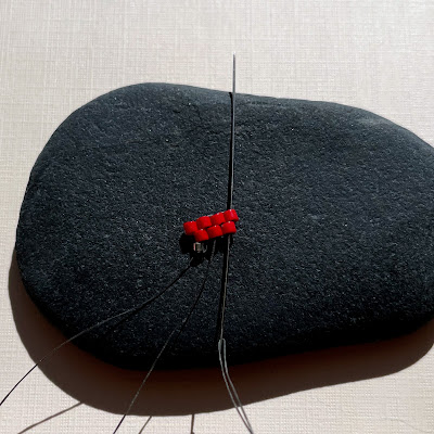 Easiest brick stitch start instructions by Lisa Yang Jewelry