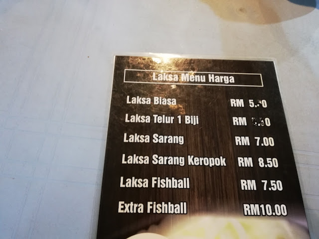 Jalan-jalan Cari Makan Laksa Saranghae Plan B Ipoh Perak - Jalan-jalan cari makan Ipoh, Perak. Dah alang-alang ke Ipoh, rugi kalau tak JJCM. Betul, tak? So, lepas kami balik dari BlueBlue Playland. Jenjalan sebentar di AEON Klebang Ipoh Perak. Terus kami meneruskan perjalanan ke Laksa Saranghae Plan B Ipoh Perak. Walaupun perut encik suami dan anak-anak tu sentiasa lapar nasi. Tapi, sekali sekala berjalan ni. Nak jugaklah makan tempat viral juga hehe.