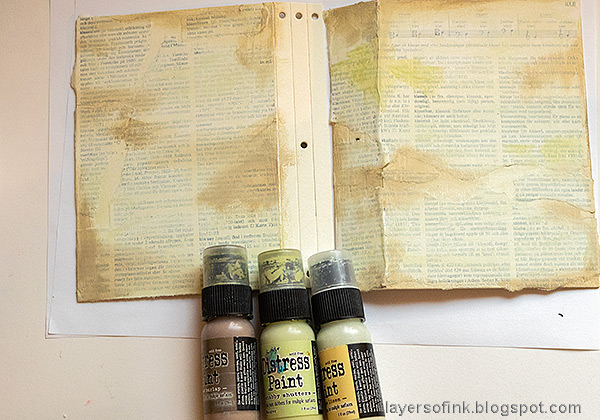 Layers of ink - Vintage Journal Tutorial by Anna-Karin Evaldsson. Paint with Distress Paint.