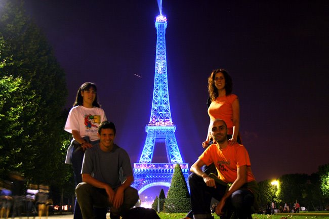 la torre eiffel, un nuevo monumento peruano