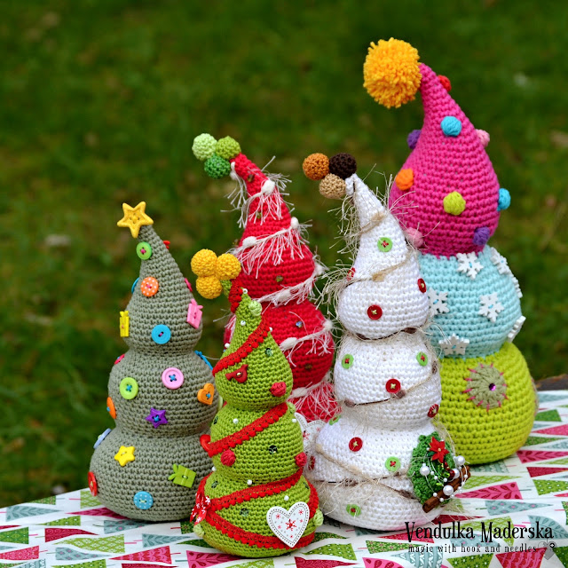 crochet christmas tree