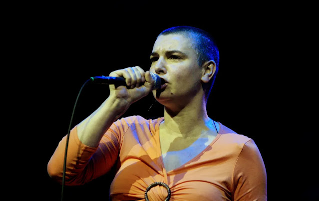 Irish singer Sinéad O’Connor is DEAD