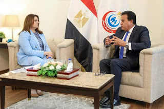 وزيرا "الصحة" و "الهجرة" يبحثان آليات تنفيذ مطالب الأطباء المصريين بالخارج