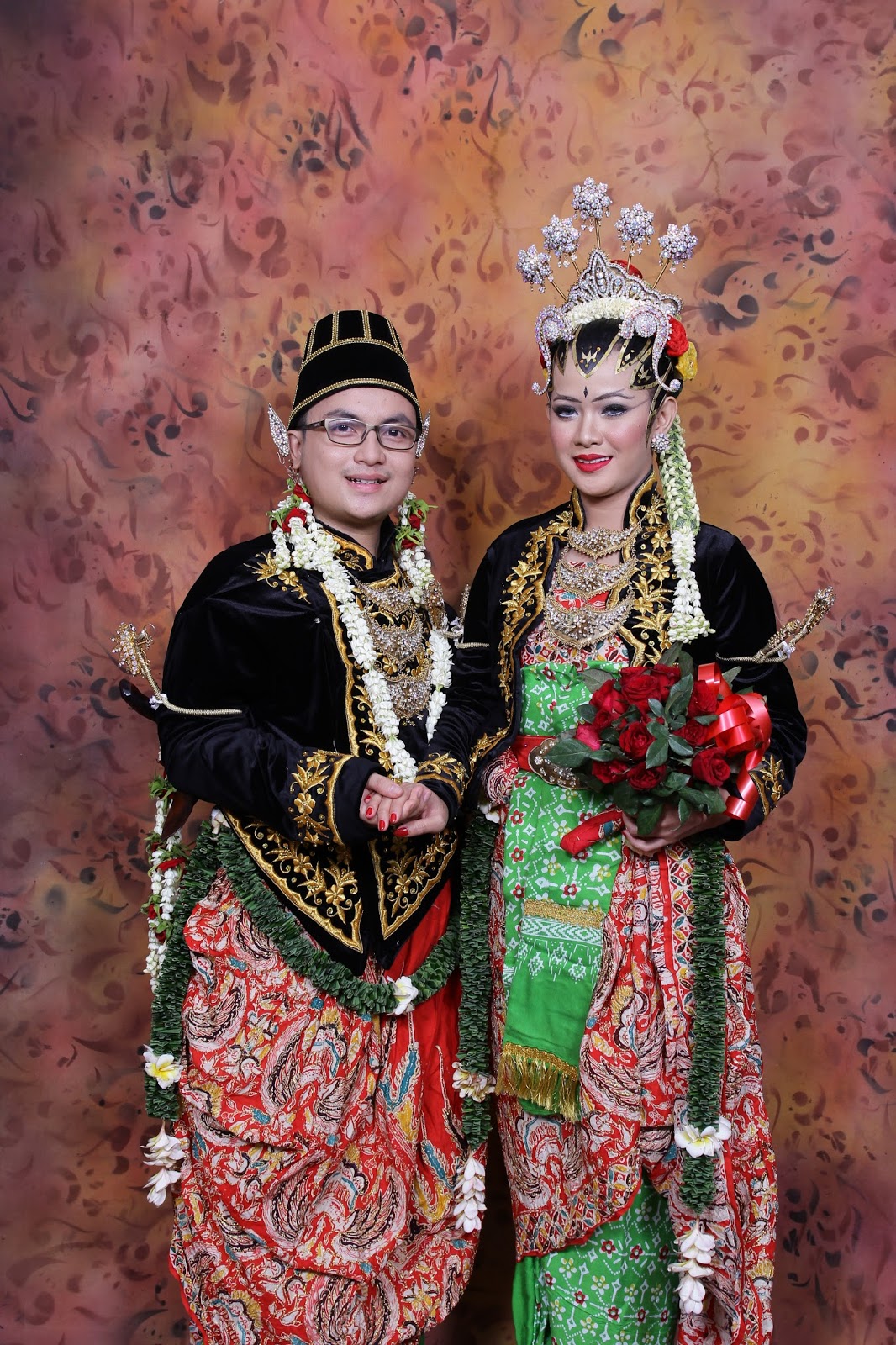 Griya Primera BUSANA ADAT JAWA  PRIMERA WEDDING  