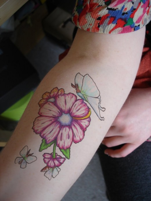 Beautiful Flower Tattoo Designs For Girls and Women