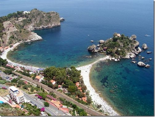 Beach_in_Taormina