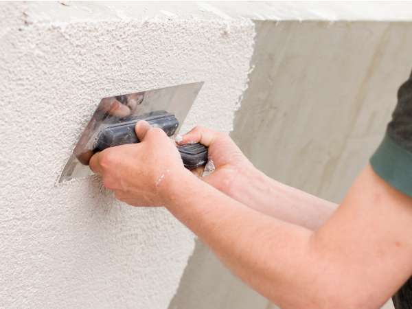 Como arreglar una pared mal pintada
