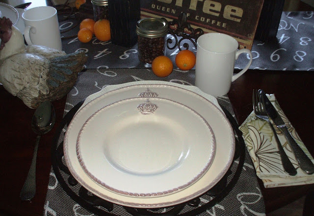 Black and White Tablescape