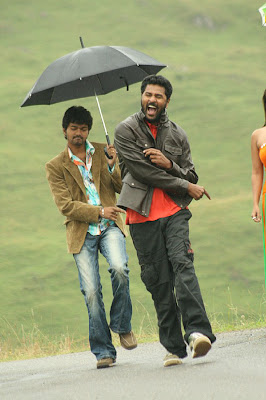 Actor Vijay and Actress Nayanthara in Director Prabhu Deva’s Villu movie Shooting spot