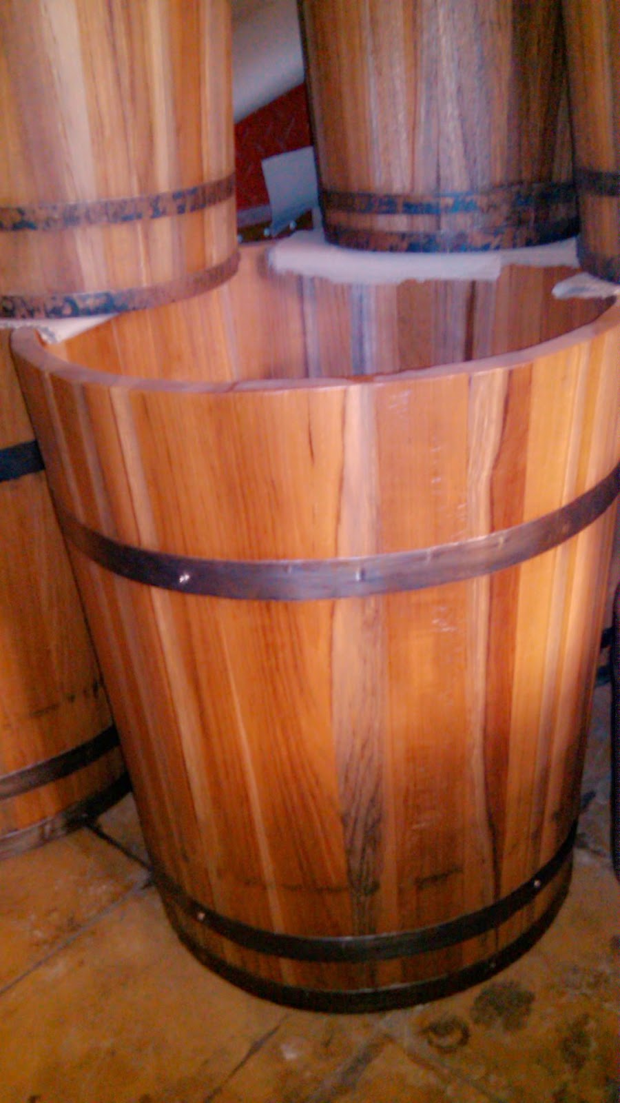 Ember kayu  barrel ember kayu  tradusional dan gentong  