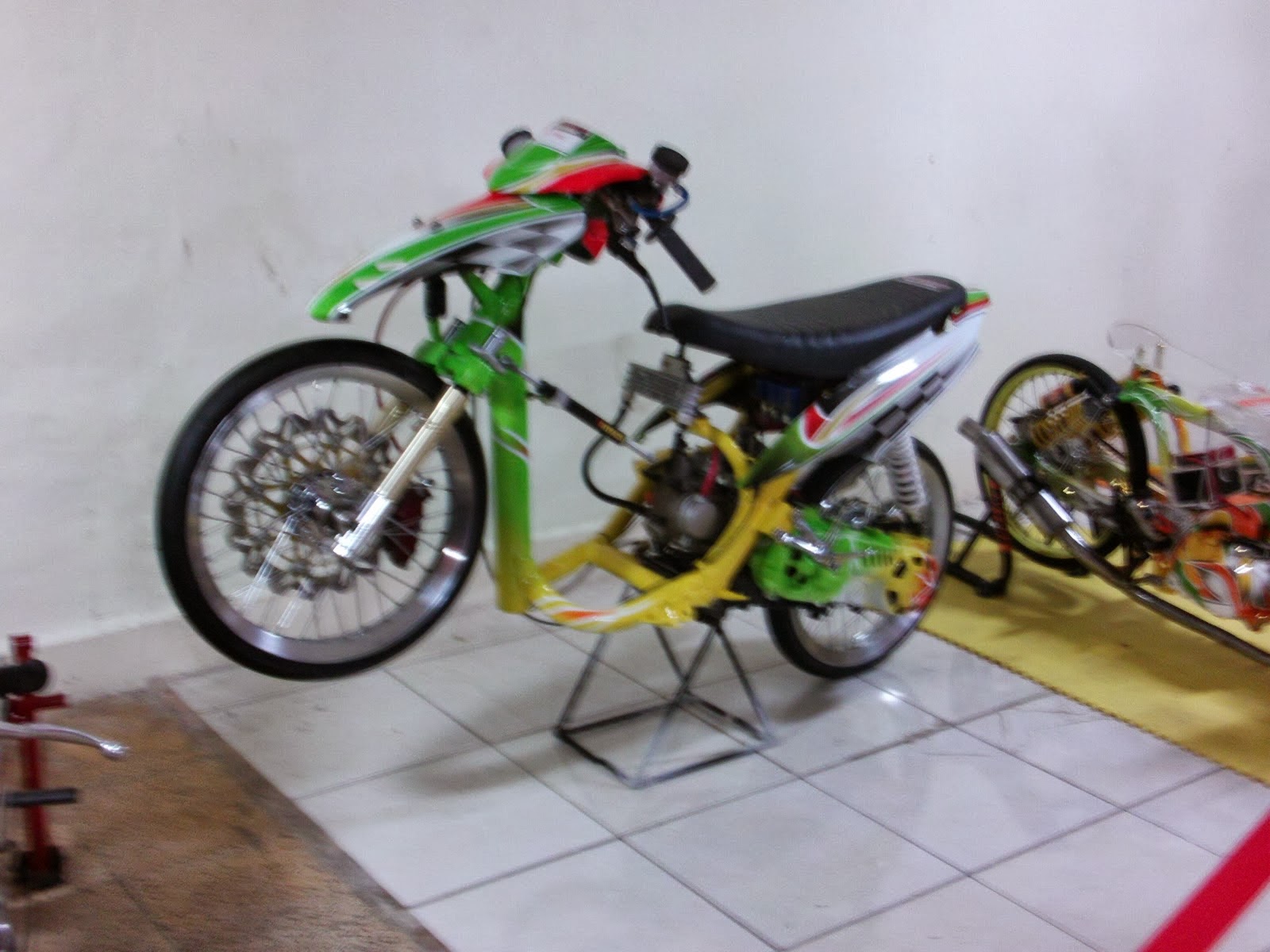 Kumpulan Gambar Motor Drag Pos Wan Terbaru Kinyis Motor