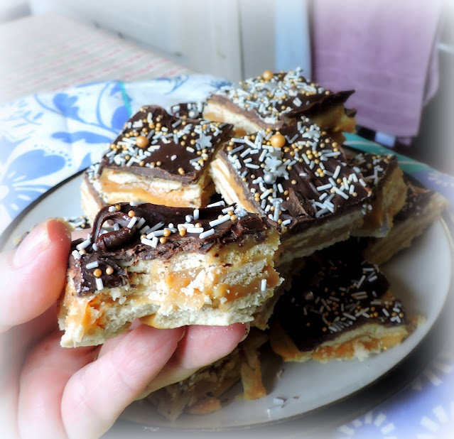 Refrigerator Toffee Bars