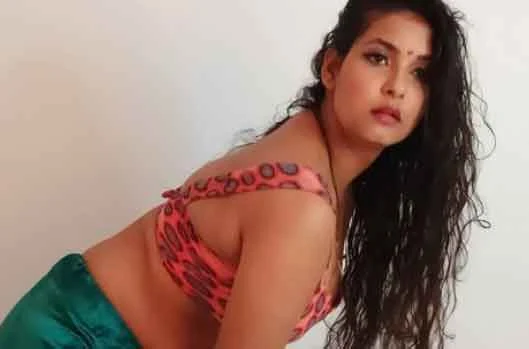 Ridhima Tiwari aka Natasha Rajeswari Web series, Wiki, Biography, Height, Weight, Age, Boyfriend, Photos