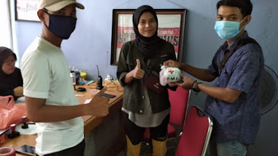 PMI Kota Tangerang Bagikan Masker Kepada JTR