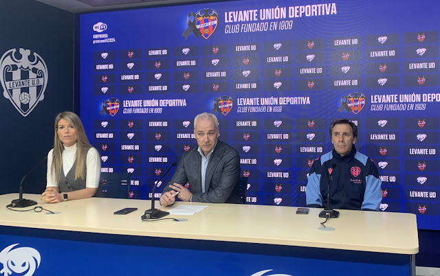 Maribel Vilaplana, Pablo Sánchez y Felipe Miñambres Levante UD