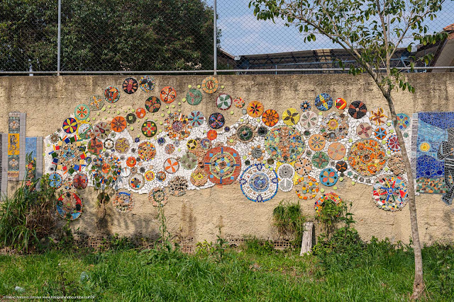 Mosaico muro da Escola Estadual República Oriental do Uruguai