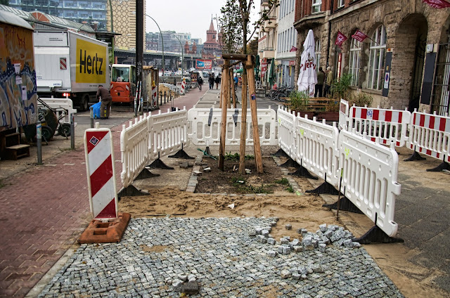 Baustelle Straßenbauarbeiten, Warschauer Straße, 10243 Berlin, 13.10.2013