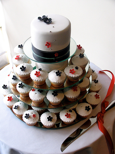 red black and white wedding