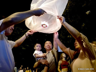 YEE PENG, FESTIVAL DE LAS LINTERNAS. Chiang Mai, Tailandia