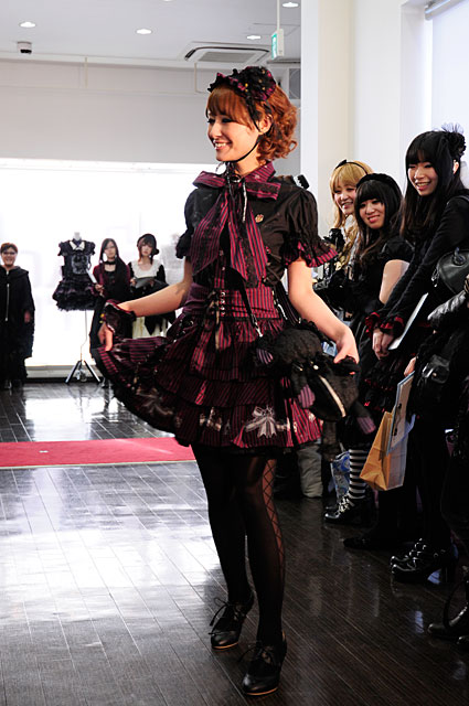 gothic lolita dresses