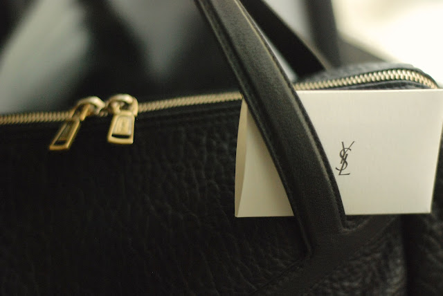 yves saint laurent easy bag, black bag, top handle bag, leather bag, ysl bags