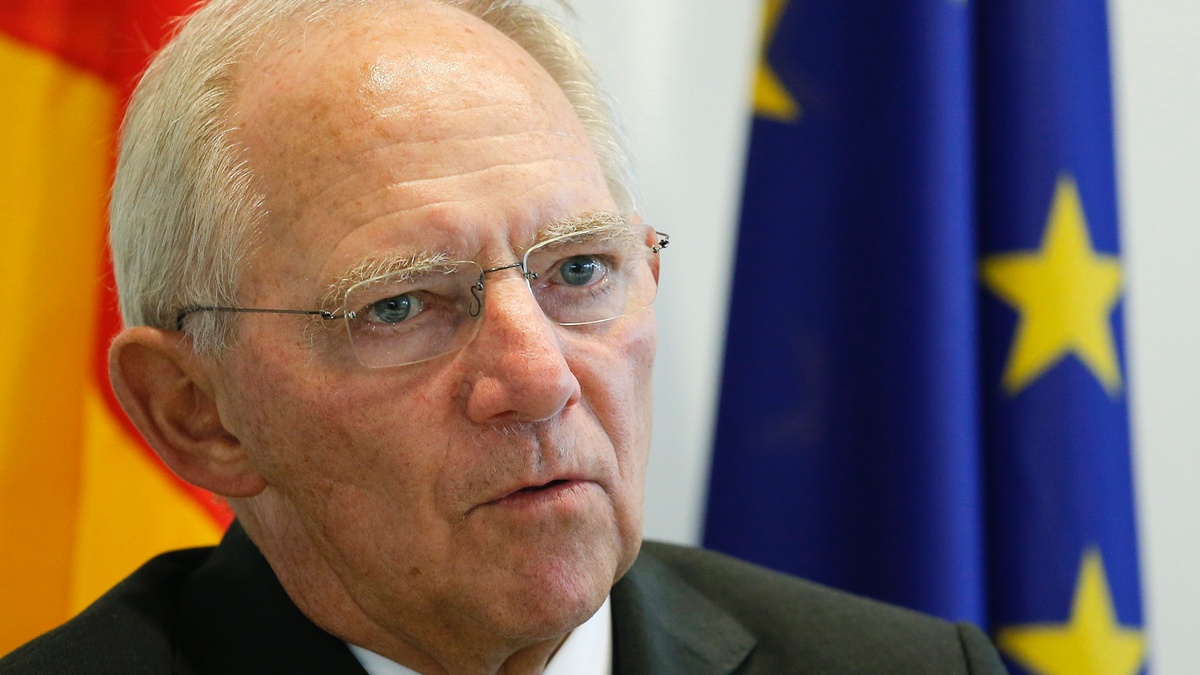 Schaeuble: Οικονομική ανοησία η αύξηση του ΦΠΑ! αν και τον άφησαν ανάπηρο και τον εχουν πιόνι πετάει και αλήθειες ! 