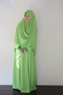 gamis syari warna hijau