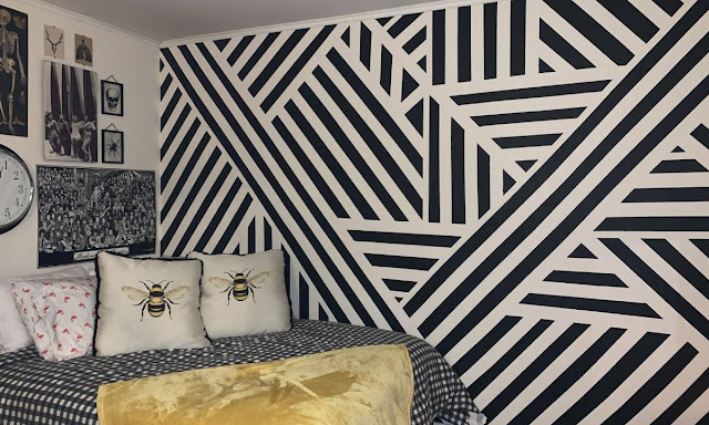black and white stripe room paint