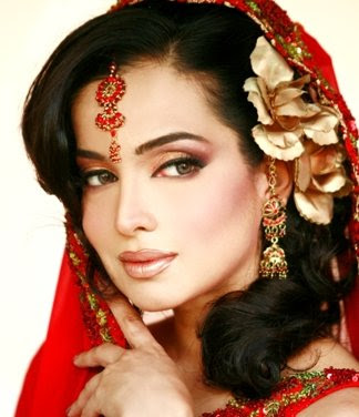 Amina Haq Amna haq Pakistani hot Fashion Model and TV Actress Biography