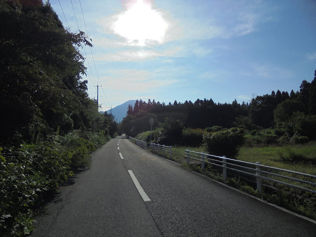 先ほどの水場から大山方向の眺め