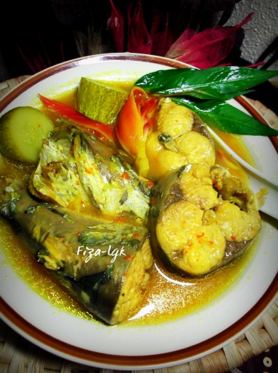 GULAI TEMPOYAK IKAN DURI  Fiza's Cooking