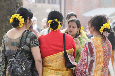 Basanta Utsab: Latest photos of spring Festival in Dhaka on 13 February 2013