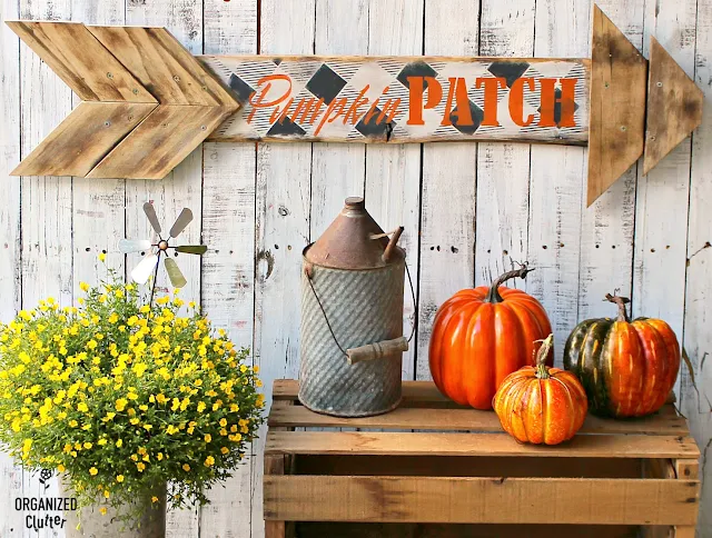 Fall Buffalo Check Pumpkin Patch Arrow Sign Idea #oldsignstencils #stencil #fall #autumn #falldecor #signs #arrows #buffalocheck