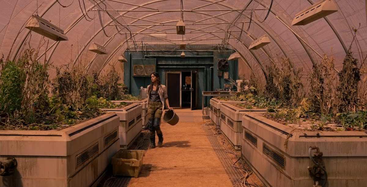 Greenhouse on Mars in Settlers (2021) movie