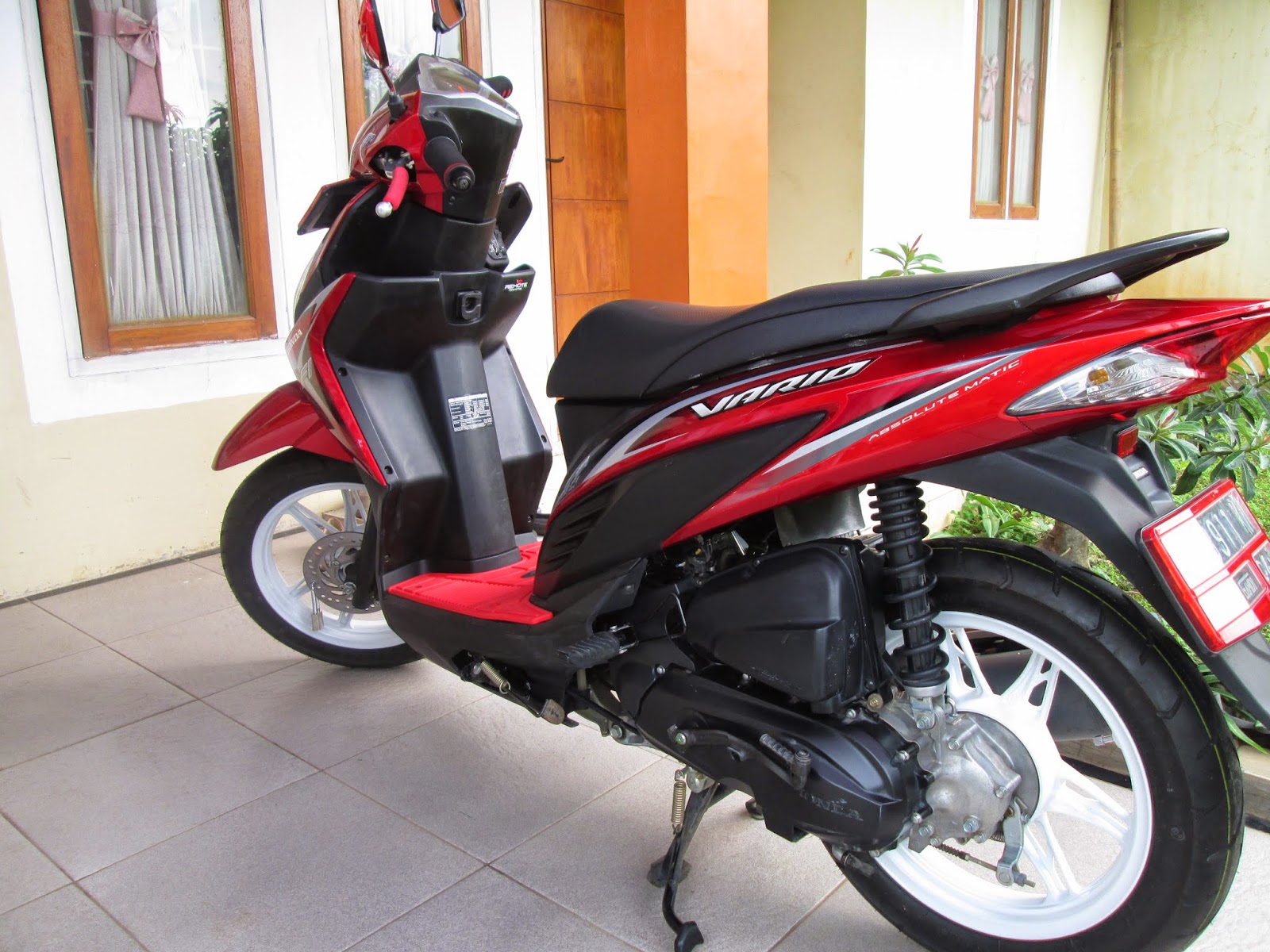 Membuat Motor Nyaman Digunakan Honda Vario 110 FI Notepad