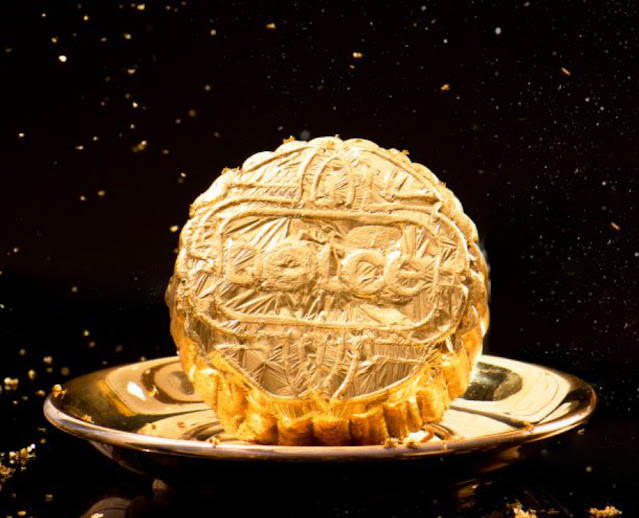 Dolce Mooncake covered in 24K gold
