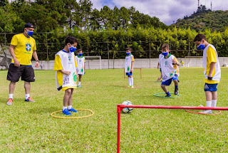 Alunos e professores do projeto “Gol do Brasil” em Teresópolis participam de vídeo institucional da CBF