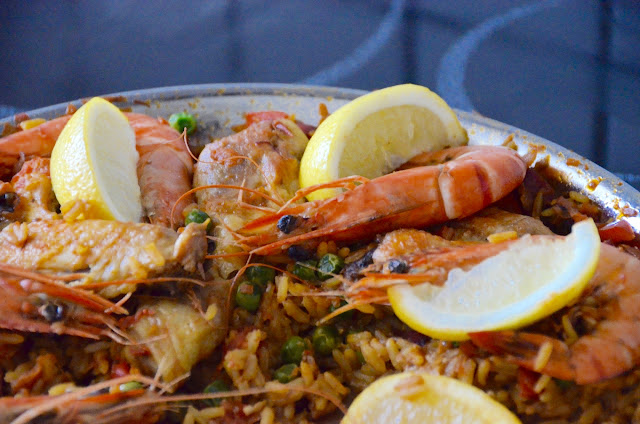 SPANISH MIXED PAELLA - 'PAELLA MIXTA'